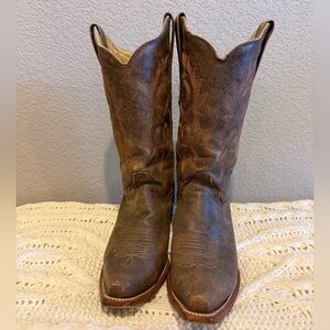 Corral Distressed and Embroidered Brown Leather Western Heeled Boots